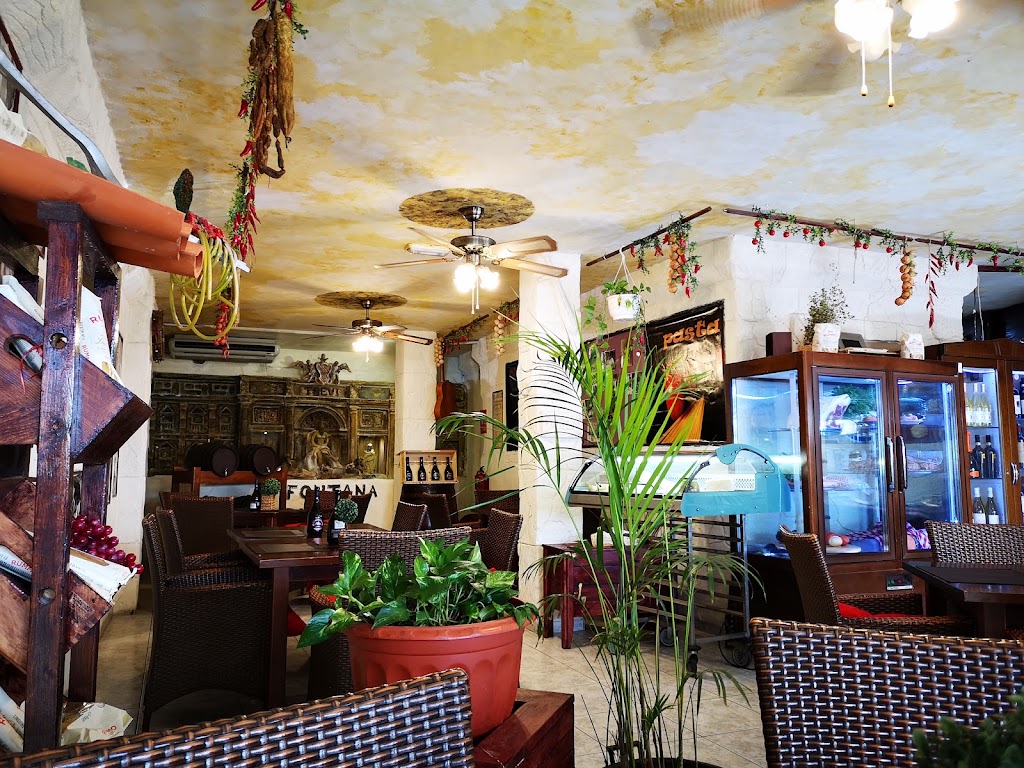 Restaurante Pomodoro Y Basilico — Ambiente