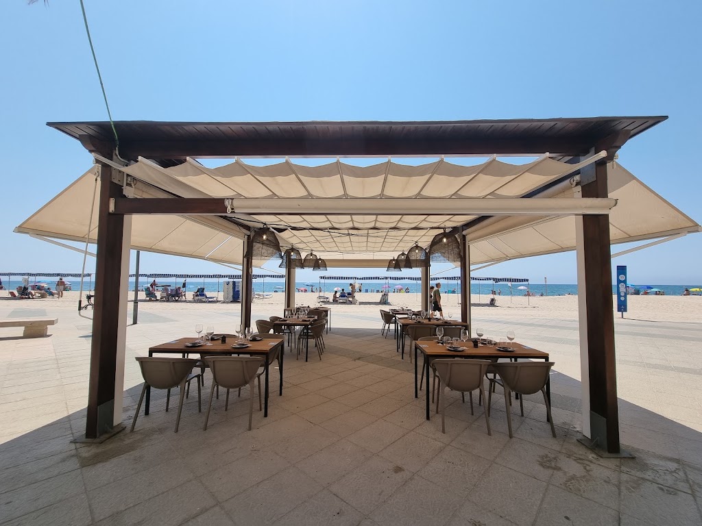 Restaurante 4 Makis Torredembarra — Ambiente