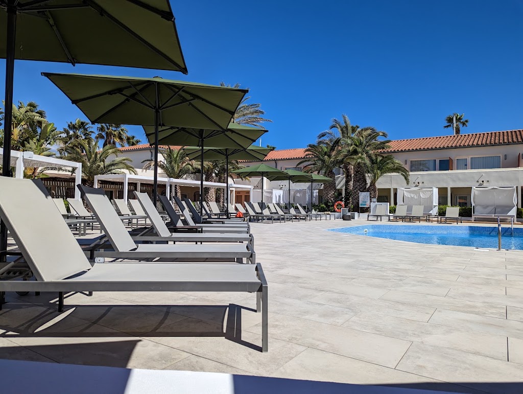 Oassium Hotel - Adults Only — Servicios