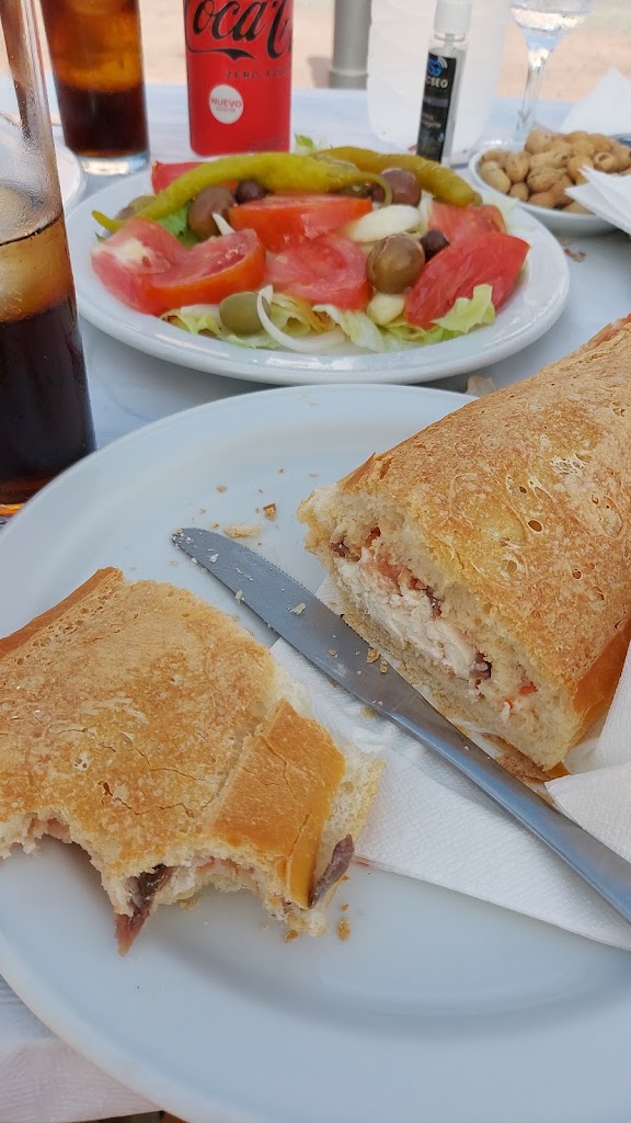 Bar Violeta — Comida y bebida