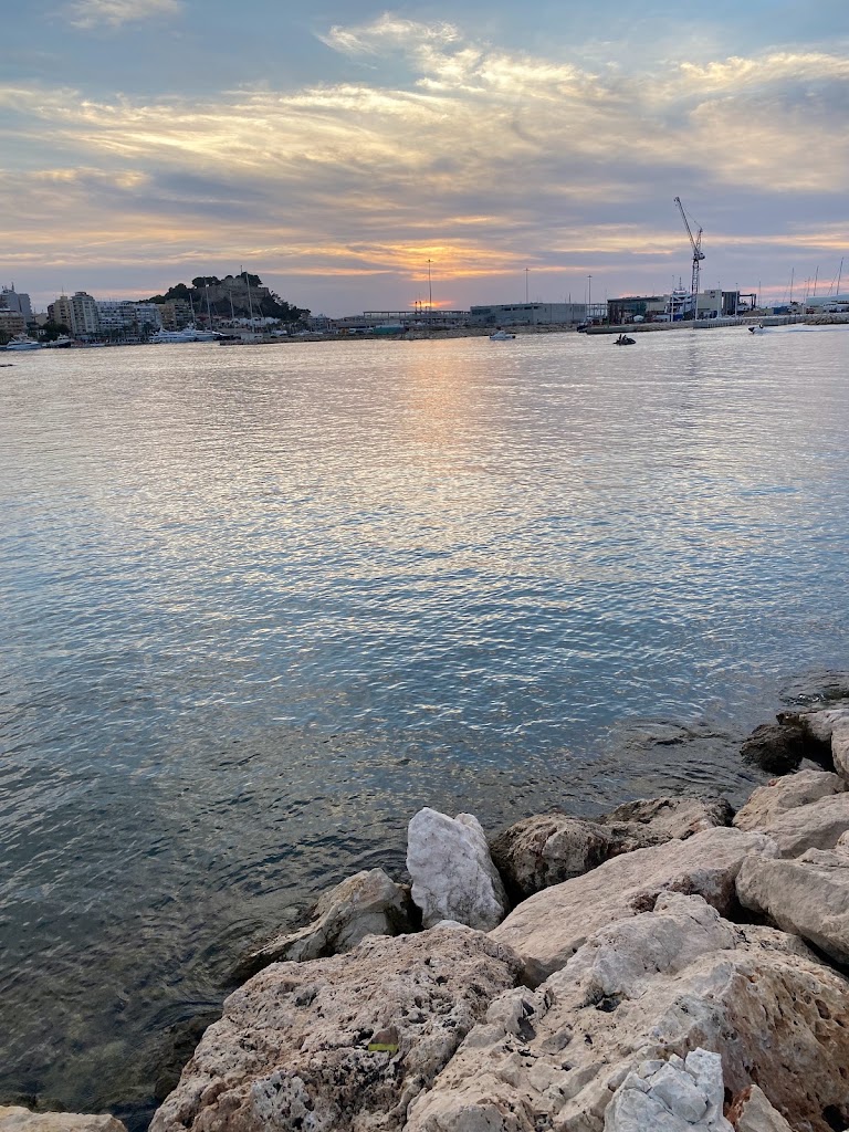 Aparcamiento Puerto Deportivo