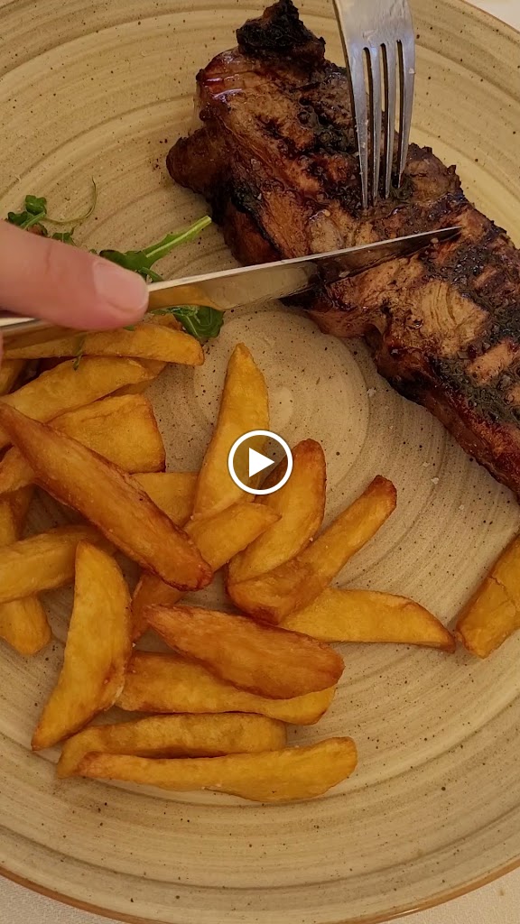 Rayuela resto & grill — Videos