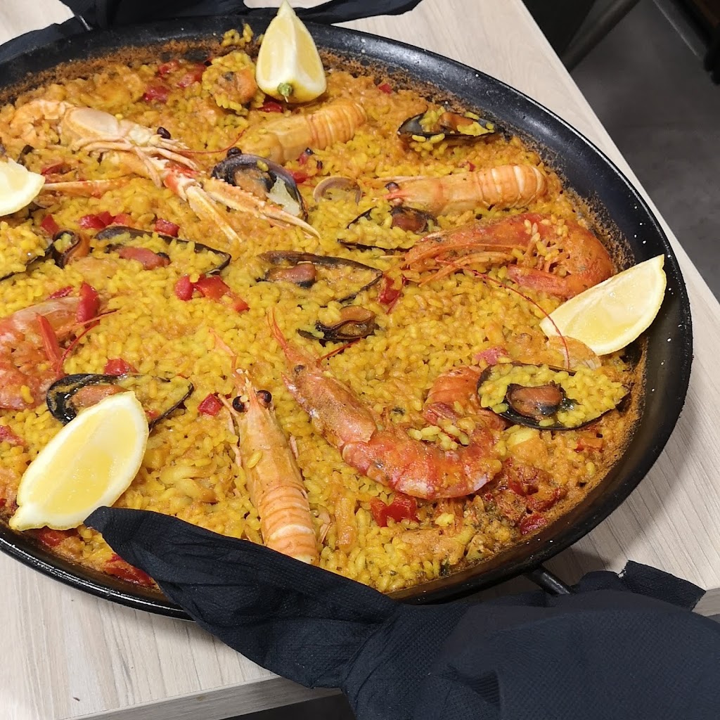 Bar Nou Restaurant — Paella