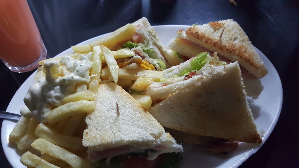 Bar restaurante Casa Viera II — Comida y bebida