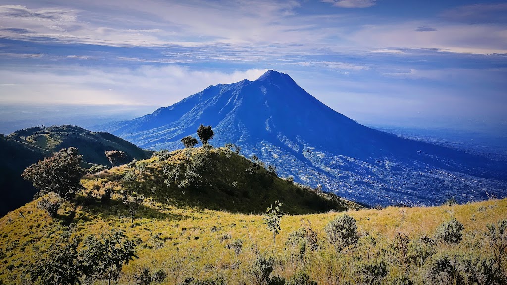 Basecamp Merbabu Selo