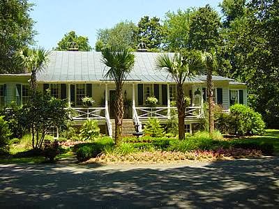 Price House Cottage B & B - Bed & breakfast in Summerville , United States of America