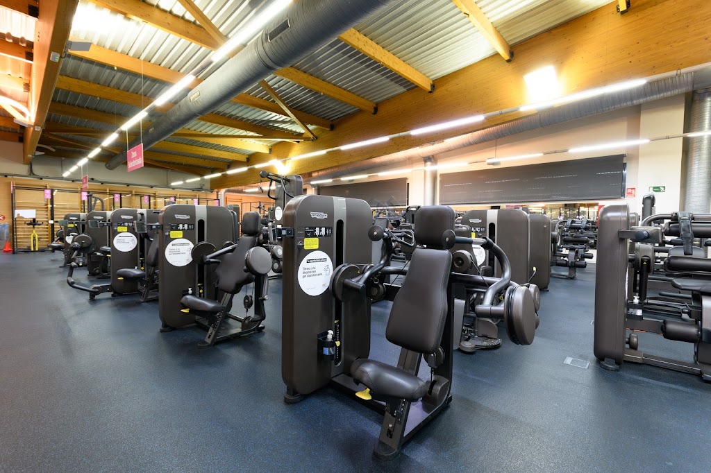 GO fit Fisico — Gimnasio