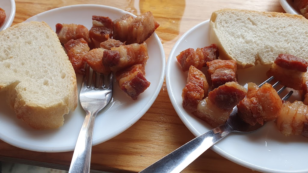 Cafe Bar el Pireo — Comida y bebida