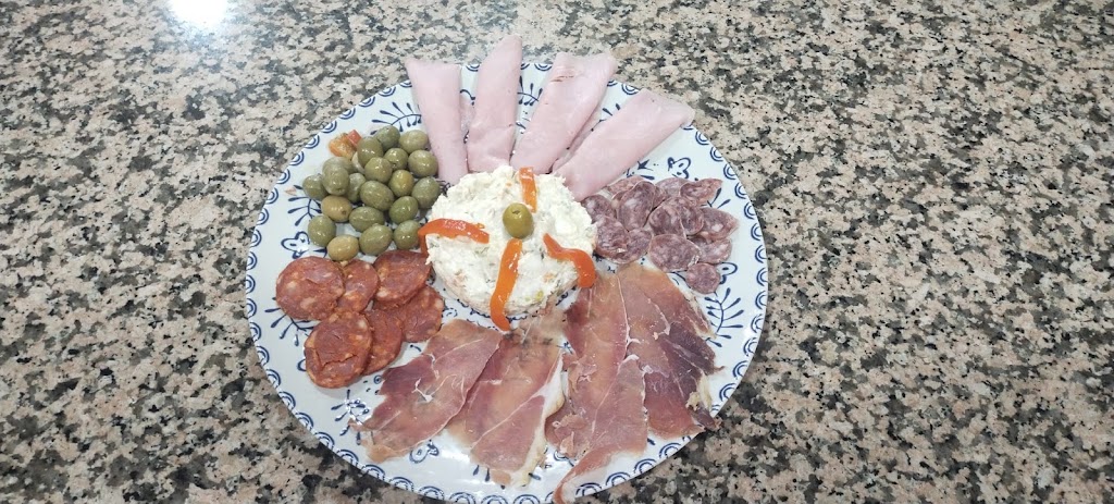 Bar Restaurant Casa Jordi Mollet — Comida y bebida