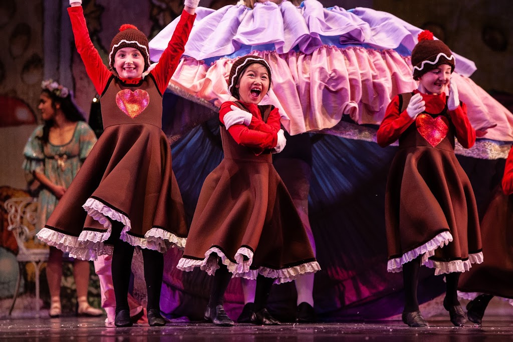  La Crosse Dance Centre LLC