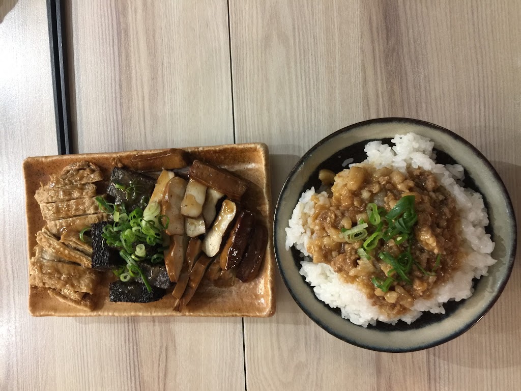 來來精緻飯麵館（米粉湯，肉燥麵、飯） 的照片