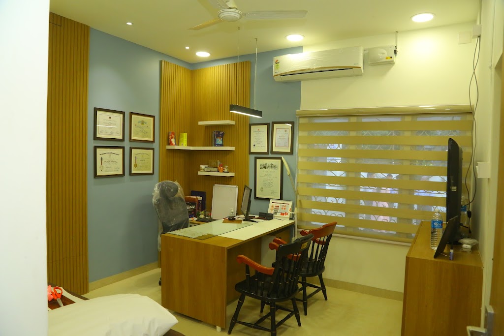 Dr. Heart360 Care Cardiac Center Dr Nikhil P J Theckumparampil