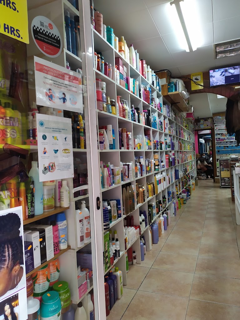 ZEEN Cosmetics y peluqueria — Interior