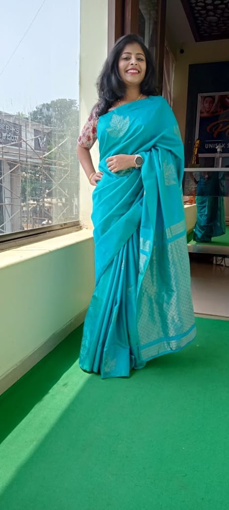 Pooja S Beauty Parlour