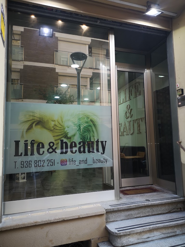Life&beauty — Exterior