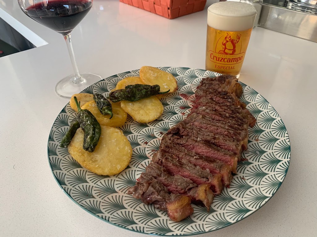 Restaurante VACAS FLACAS — Comida y bebida