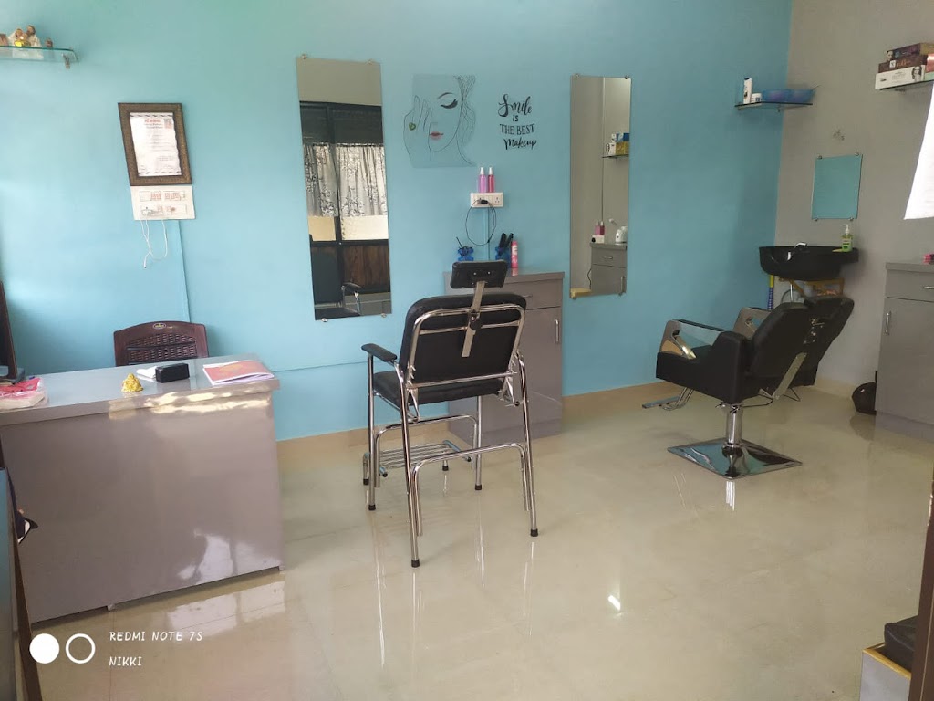 The Beauty Liar Ladies Beauty Parlour