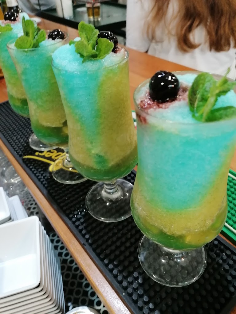 La Abaceria de David — Comida y bebida