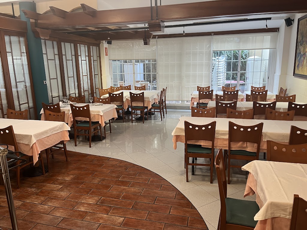 Restaurant Les Arcades — Ambiente