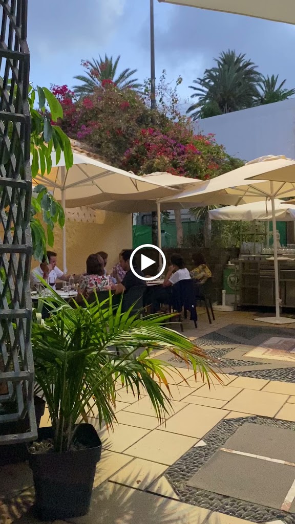 Restaurante Bodegon del Pueblo Canario — Ambiente