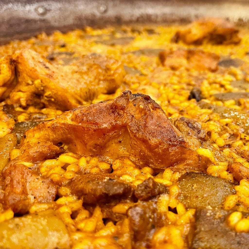 La Volteta Restaurant — Comida y bebida