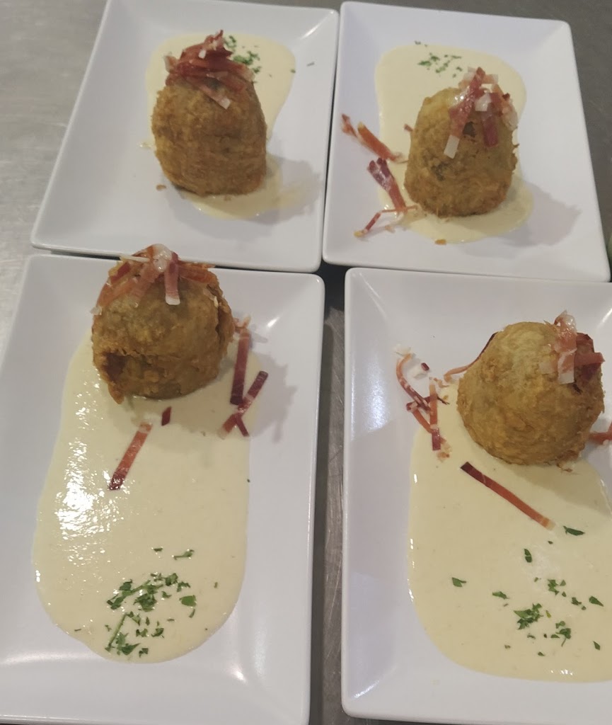 Restaurante Athabasca — Comida y bebida
