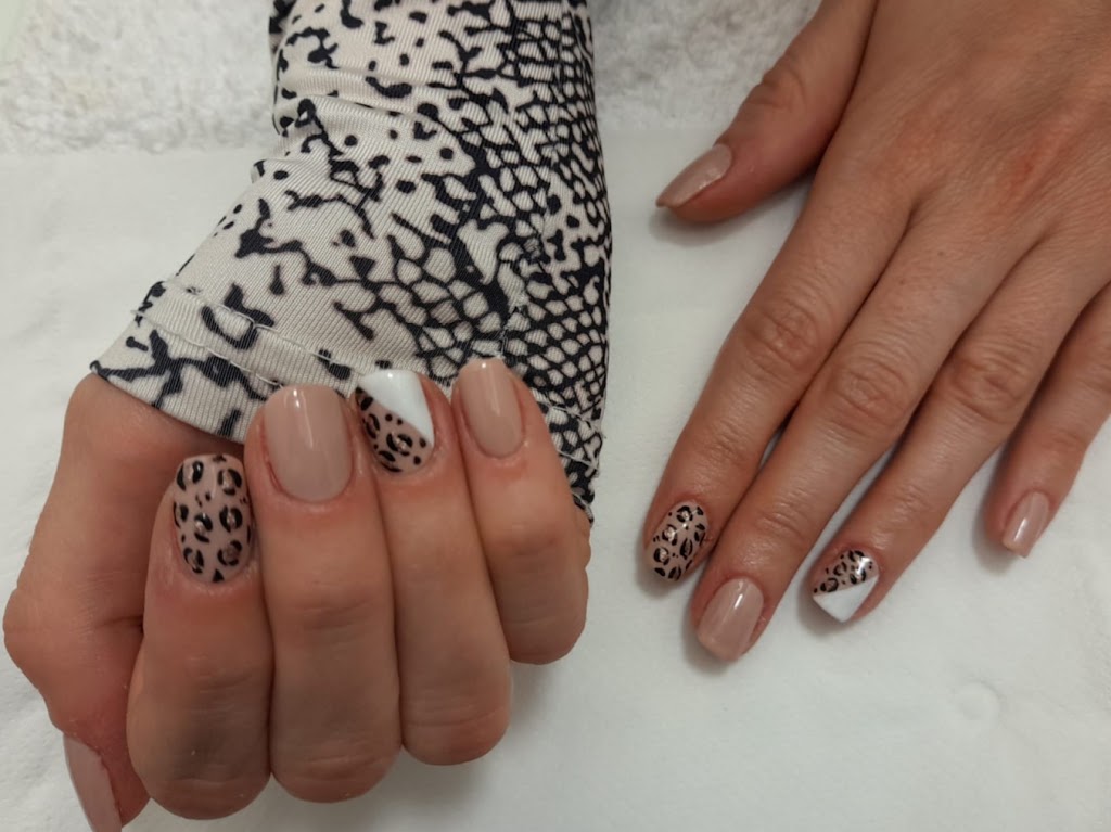 Centro de Estetica Marisol Marante — Manicura
