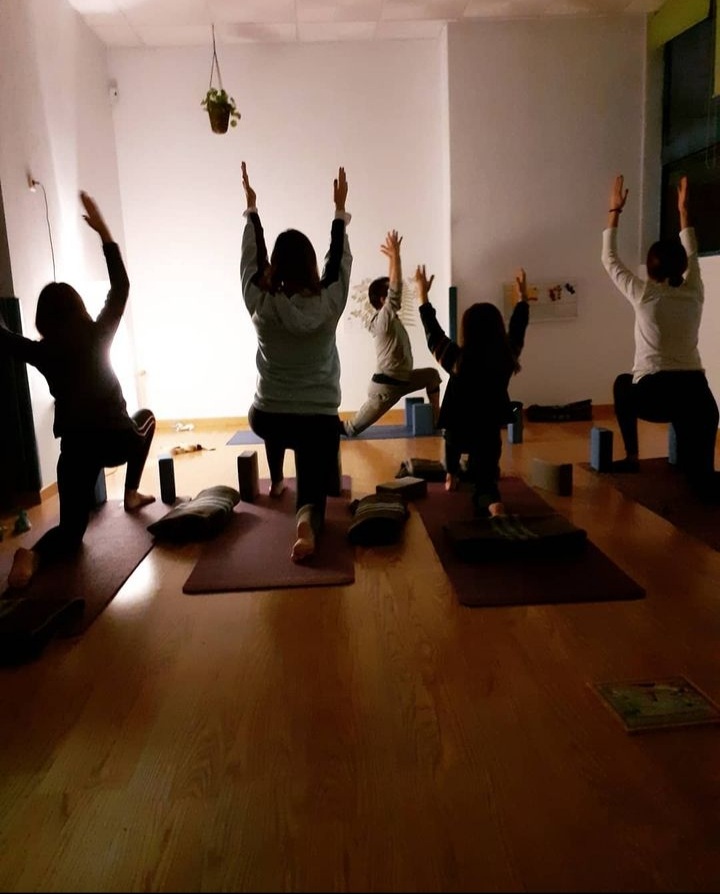 MOVERE Yoga — Yoga
