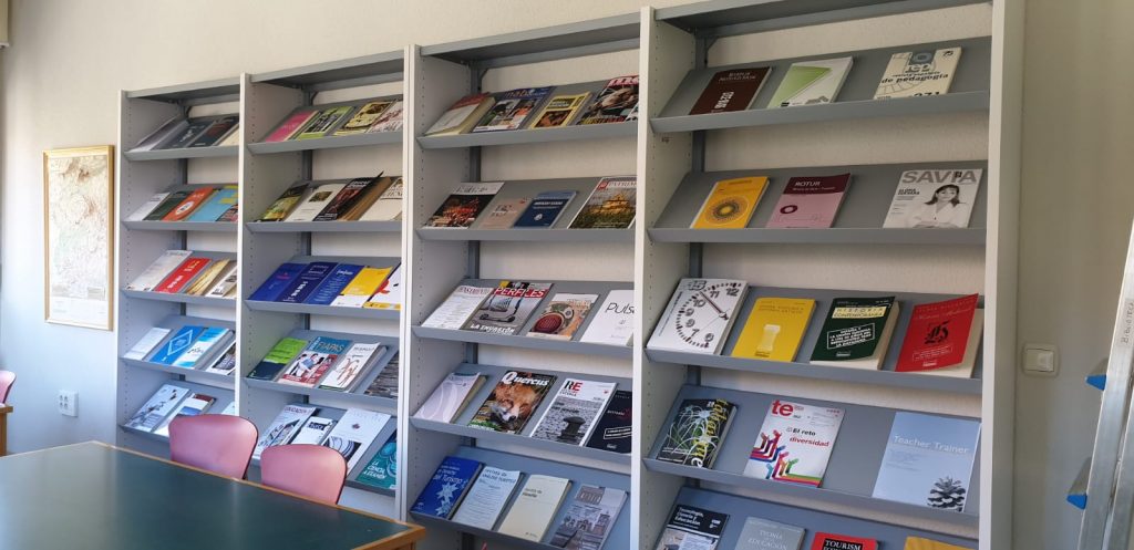 Biblioteca EU Educacion y Turismo (Campus de Avila, Universidad de Salamanca)