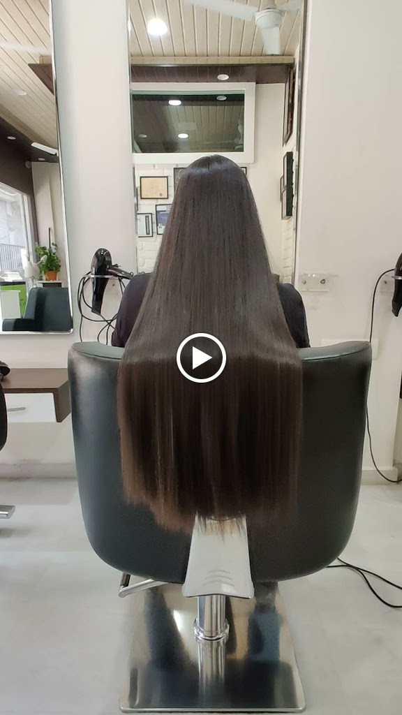 Nipran Salon And Academy