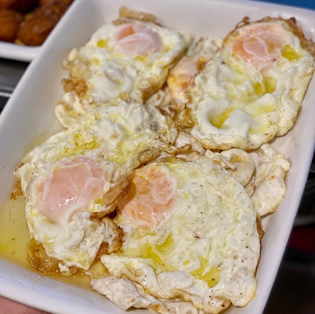 Cafe Bar Moises — Comida y bebida