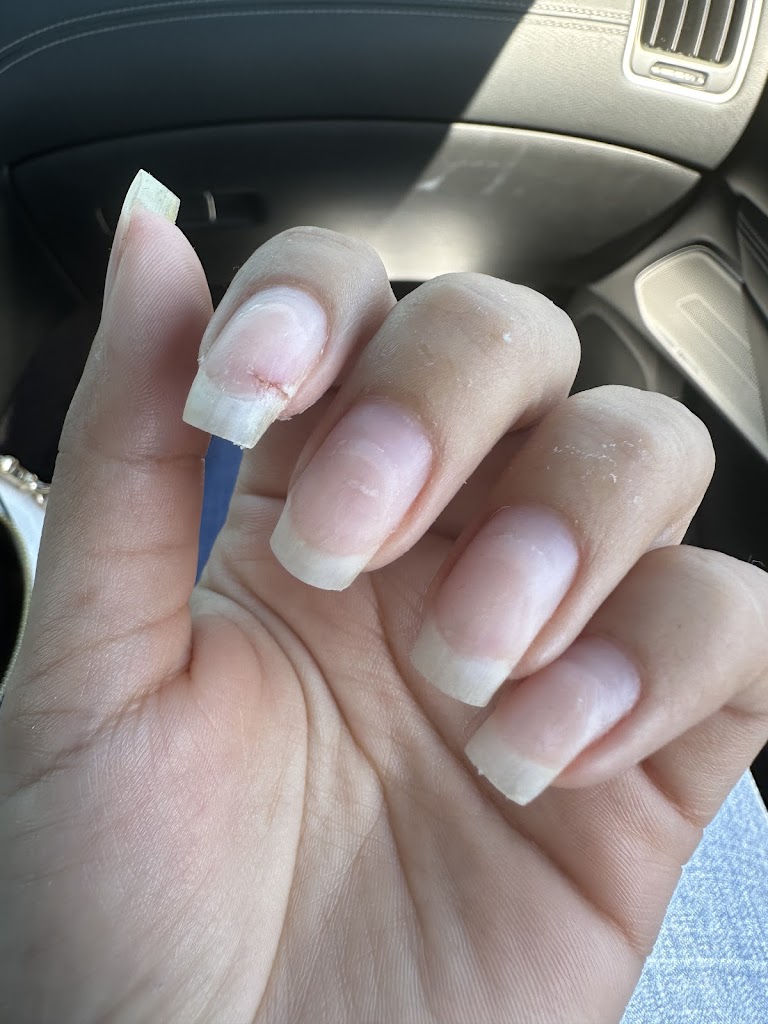 T Nails & Spa - Atwater, CA