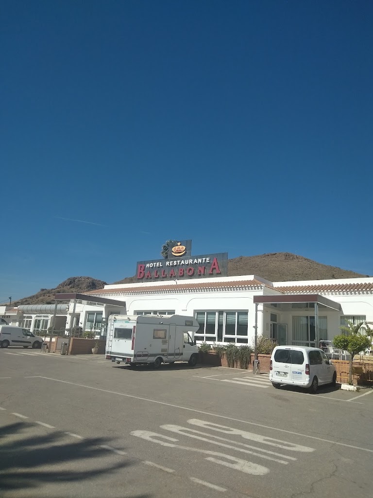 Ballabona Hotel-Restaurante — Exterior