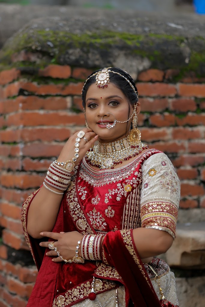 Saundarya Beauty Salon Best Salon New Ramji Mandir Vadodara Salon In Vadodara