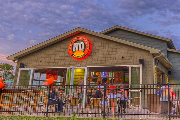  Headquarters Bar & Restaurant