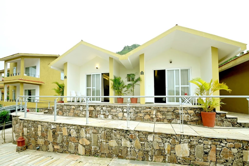 River Rock Resort By Destino Path