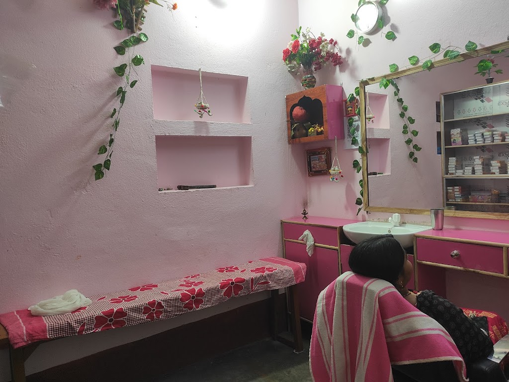 Tara Beauty Parlour And Boutique