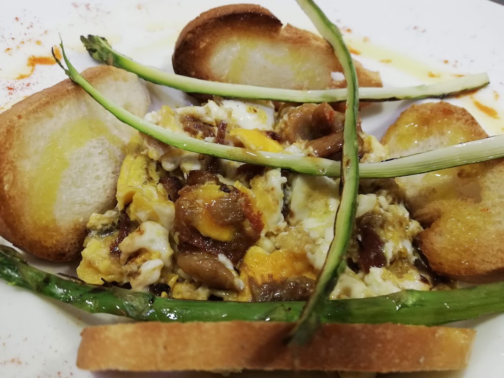 Restaurante Jardyn — Comida y bebida