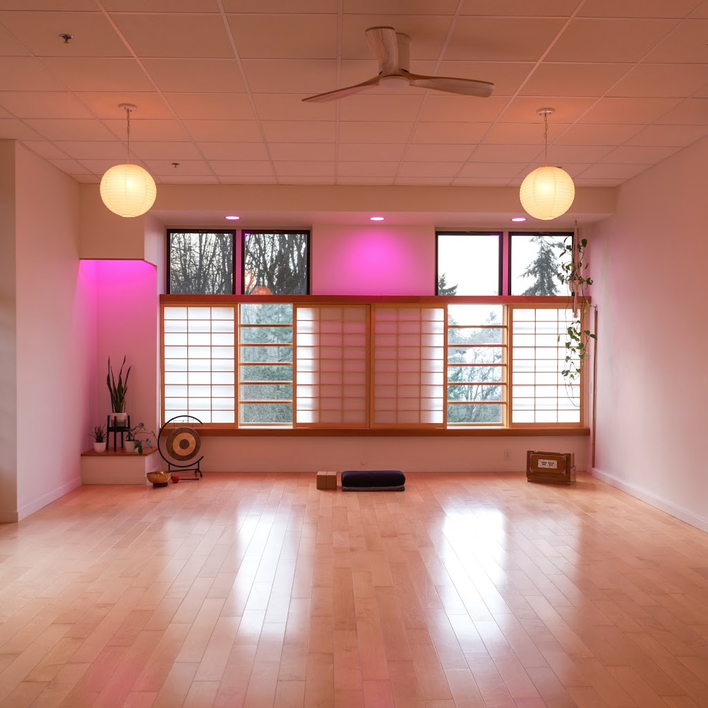  Hum Yoga House