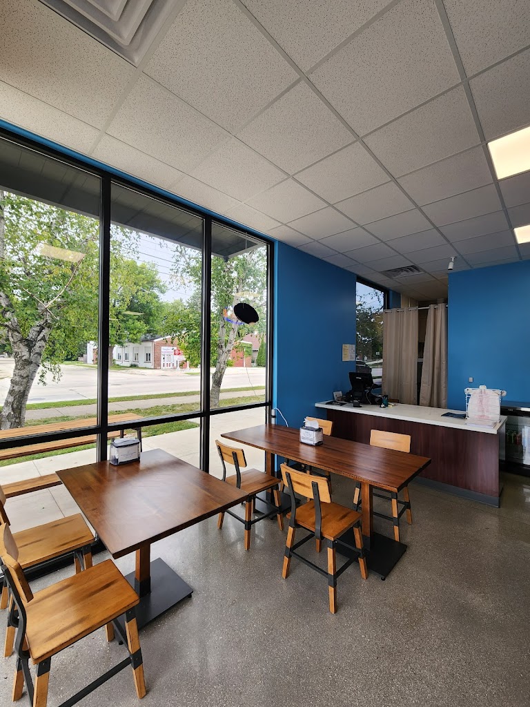  Monte's Grill and Bar