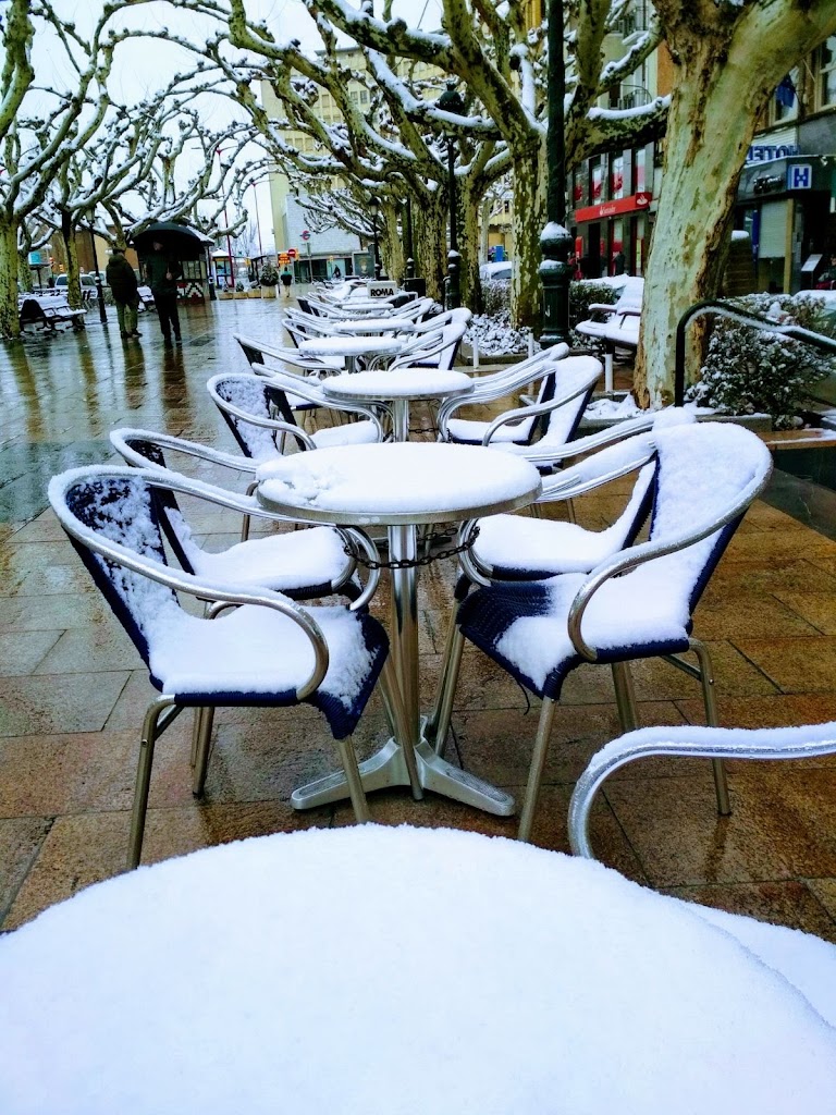 Cafe Roma — Ambiente