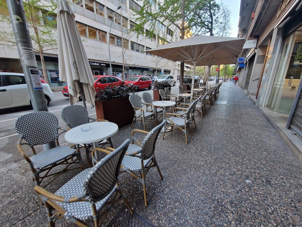 Cafe Monet