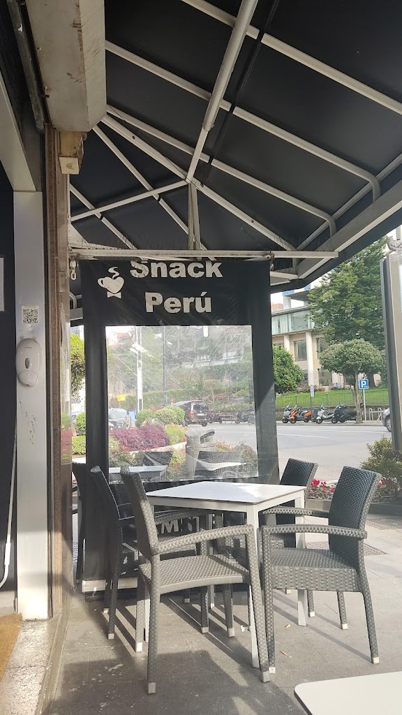 Cafe Snack Peru — Ambiente