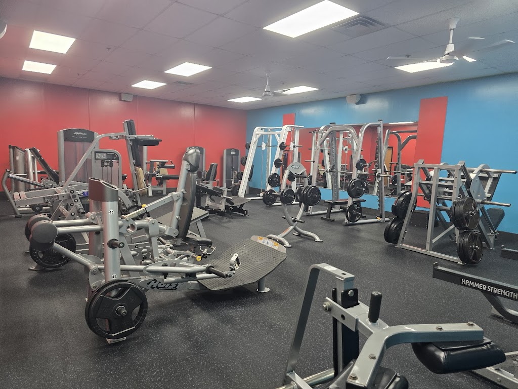  Giddy's 24/7 Fitness