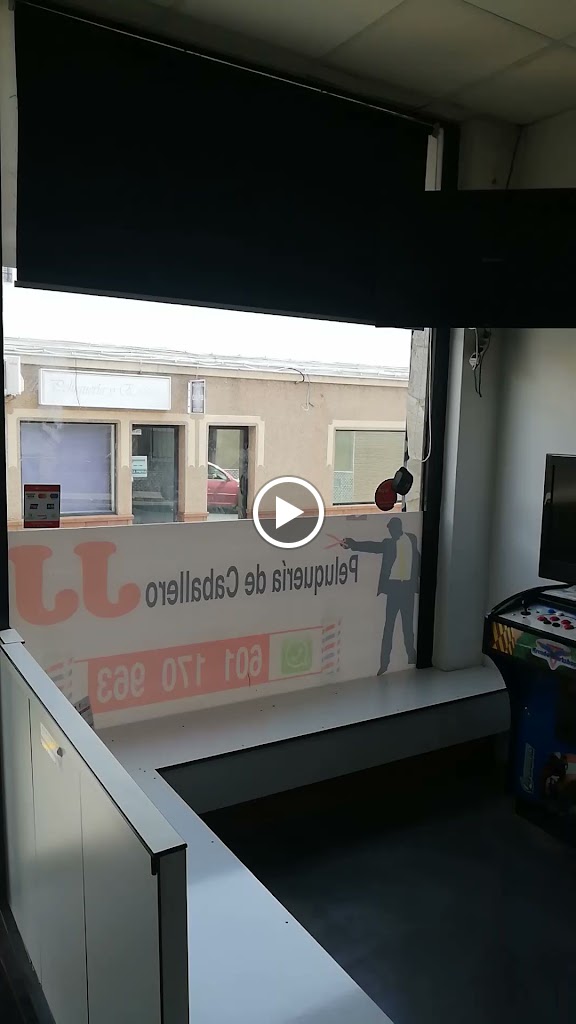 Peluqueria & Estetica De Caballeros Jj — Videos