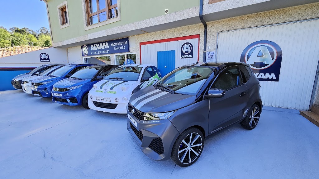 Microautos Sanchez — Interior