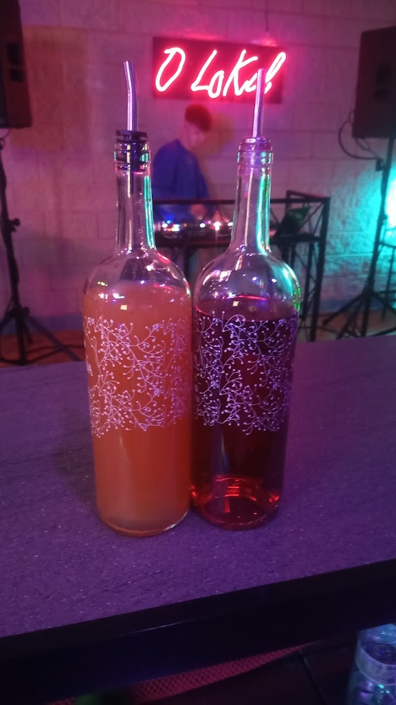 O'LOKAL cafe bar — Comida y bebida