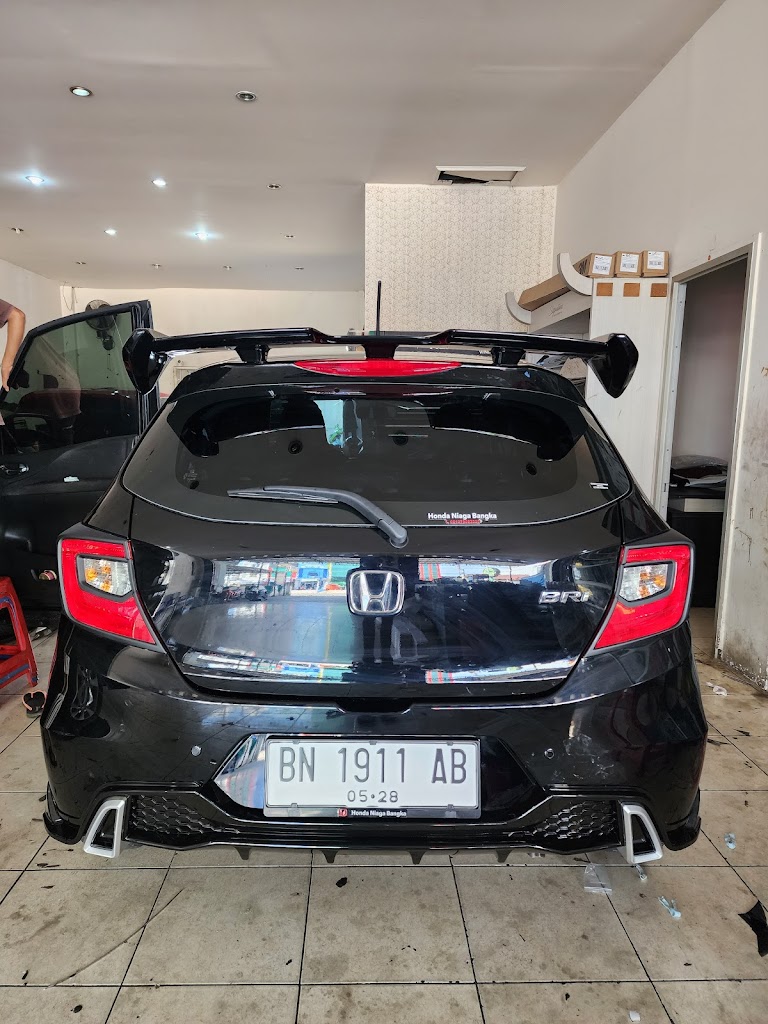Sanjaya Variasi Mobil.