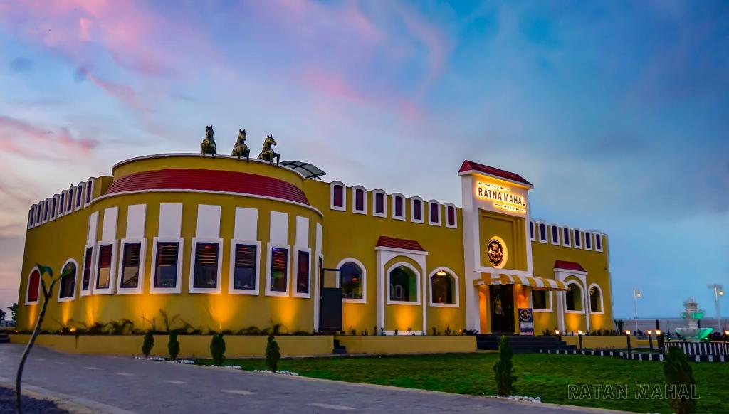 Hotel Ratna Mahal
