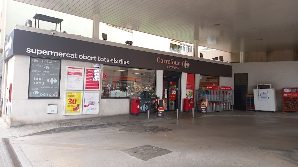 Lorry Petrol — Exterior